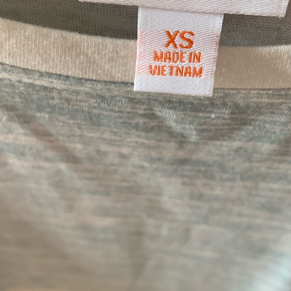 Ladies Lularoe Tunic - Picture 2 of 2